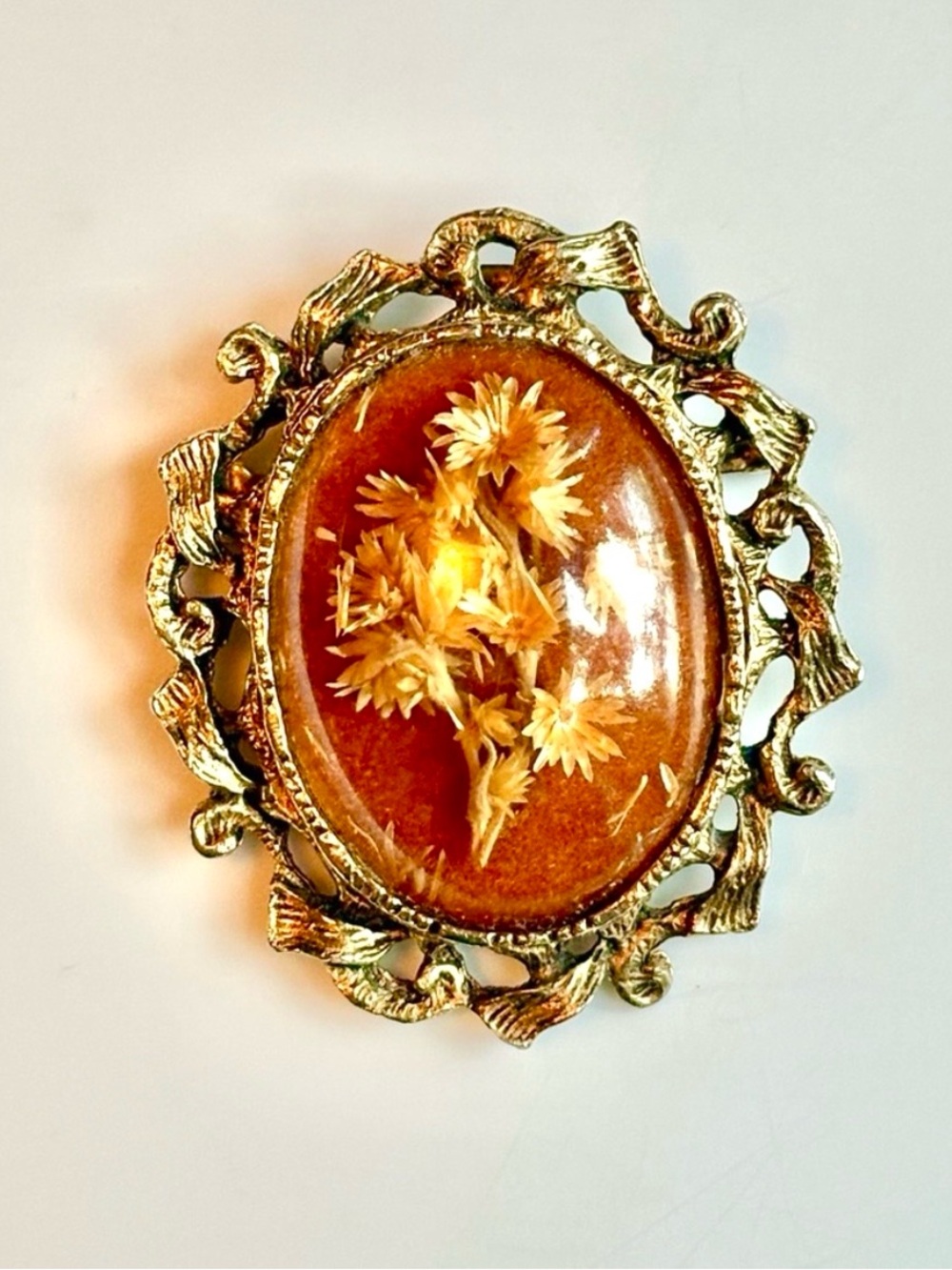 Vintage Dried Flower Cameo Brooch